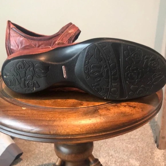 Aetrex Brown Leather Flats Topstitching EUC - Picture 15 of 16